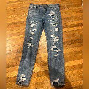 American Eagle Ripped Skinny Jeans- Size 8